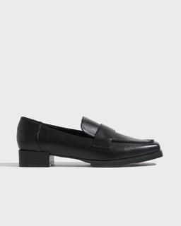 Nelly Black Square Toe Loafers