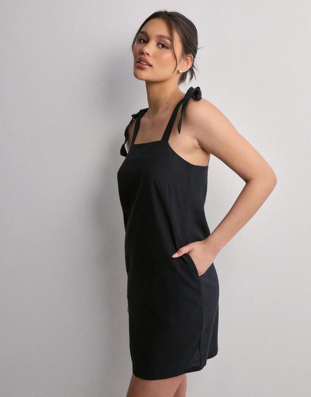 Elegant Black Linen Bow Dress