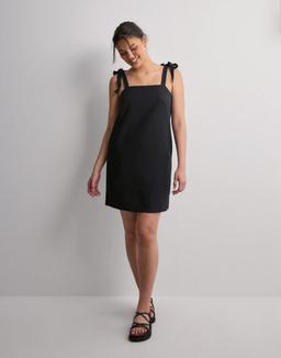 Elegant Black Linen Bow Dress