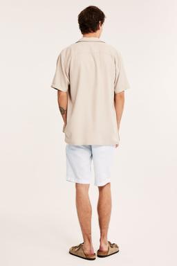 Herrshorts i vitt linnemix