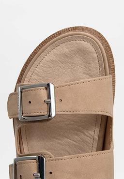 TAMARIS Beige sandal 419kr