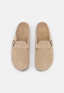 Pier One unisex slip-in i beige läder