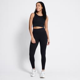 Träningskläder för tjejer: tights, linnen, shorts