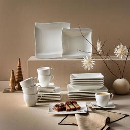 Elegant kaffeservis med vågigt mönster