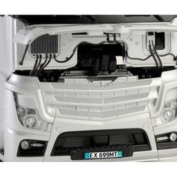 Italeri Mercedes Actros MP4 Lastbil 1:24