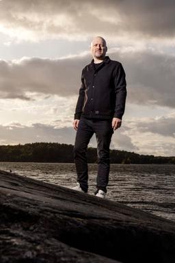 De levande och de andra Pocket