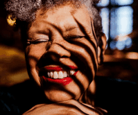 Mobilabonnemang Obegränsad Bas för 299 kr/mån hos Tele2