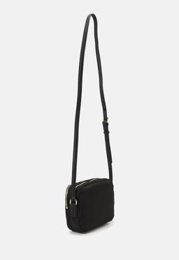 Tommy Hilfiger väska