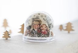 Personlig snöglob med dina bilder