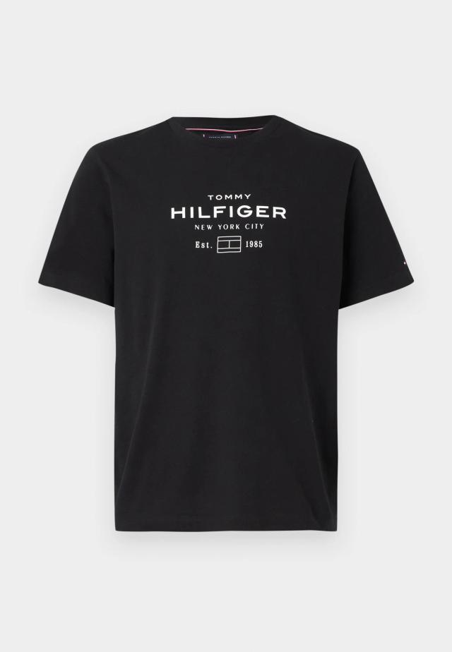 Tommy Hilfiger
T-shirt