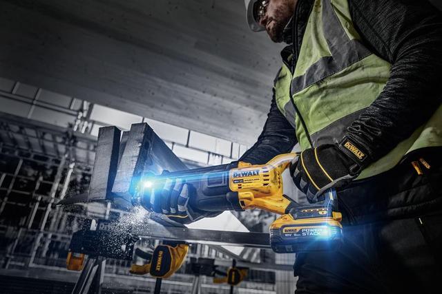 DEWALT POWERSTACK Battery Redemption Offer