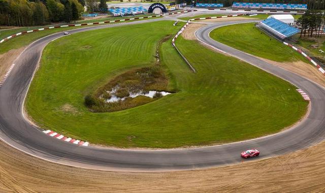 Köra Ferrari och Lamborghini Upplevelse