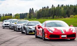 Köra Ferrari och Lamborghini Upplevelse