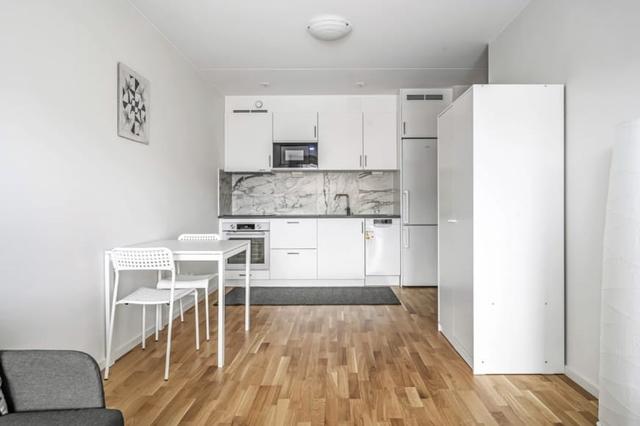 Järfälla Lägenhet 2 RoK – 6 Mån Hyra