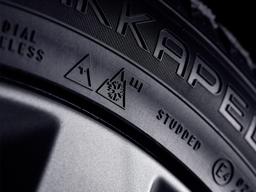 Tävling. Nokian Tyres Hakkapeliitta 01 Vinterdäck