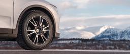 Tävling. Nokian Tyres Hakkapeliitta 01 Vinterdäck
