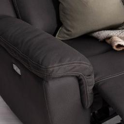 Joy 2-sitssoffa med recliners och modern design