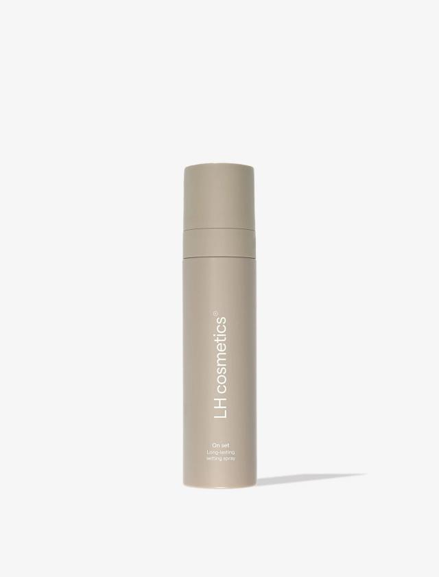 Halva priset på LH Cosmetics On Set setting spray