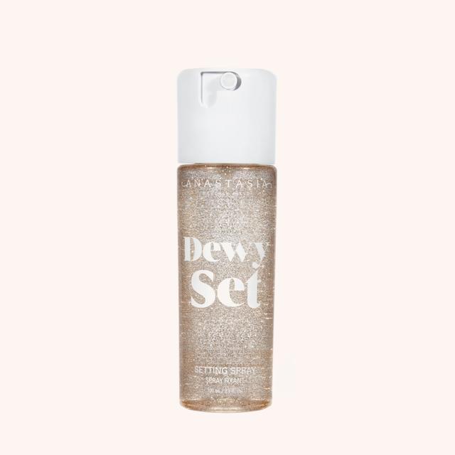 Lucka 6 - 50% rabatt på Anastasia Dewy Set Setting Spray 100 ml - KICKS