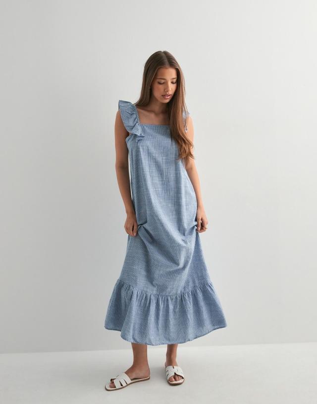 Pieces PCAPIA Square Neck Ankle Dress