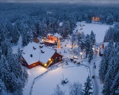 Hotel Bishops Arms Mora - Magisk upplevelse på Tomteland i Mora