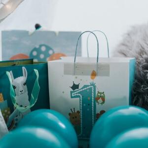 Vad köper man till en babyshower? Få presenttips!