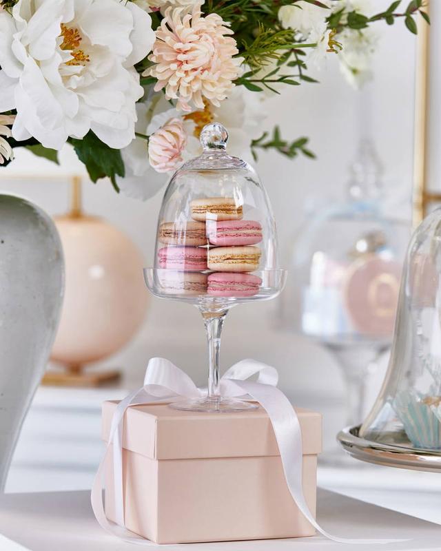 Elegant macaron kakfat på fot