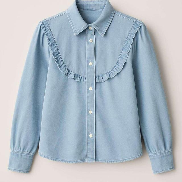 Ljusblå Denimblus med Volangdetaljer