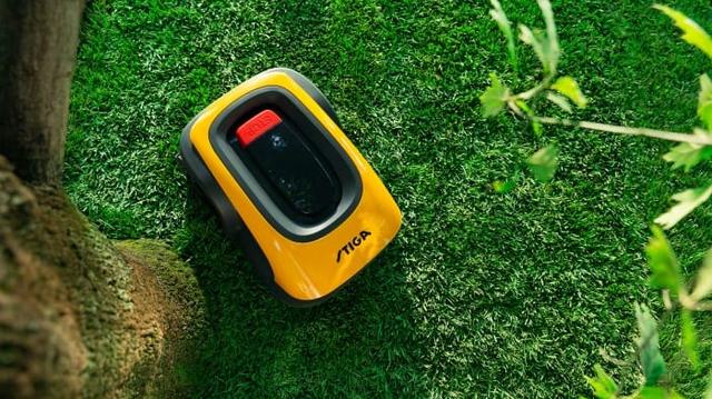 Vinn en automatisk robotgräsklippare värde 66 000 kr
