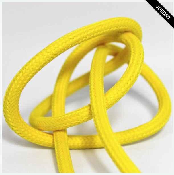 Textilkabel till lampa i färgen gul - jordad